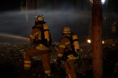 Esslingen: Brand eines Muellhaufens im Recyclinghof von Scherrieble.